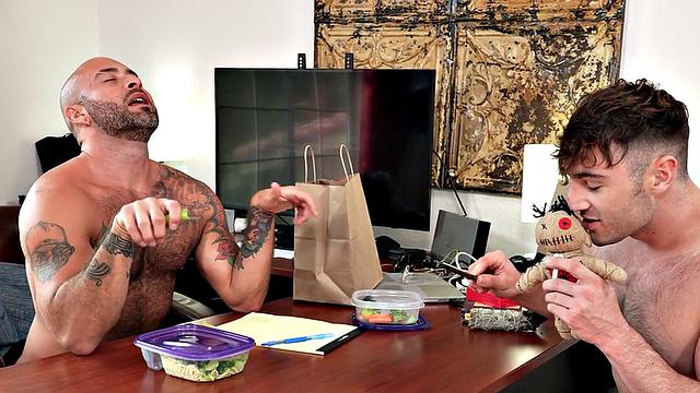 Mesmerized hunk fucks in office during lunch break