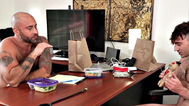 Mesmerized hunk fucks in office during lunch break