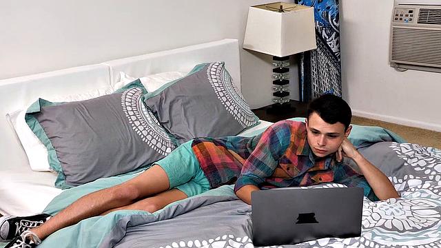 Daddy's Little Boy Chapter 10: How To Fuck