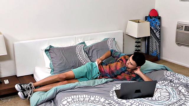 Daddy's Little Boy Chapter 10: How To Fuck