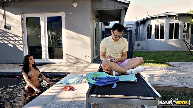 Stepmother Is An Easy A