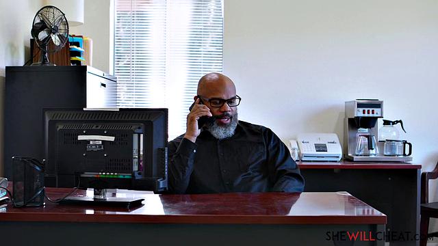 Slutty housewife Riley Star cheats on her cuckold husband