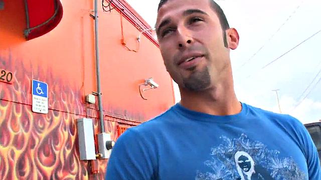 Fooled str8 gloryhole sucked and by gay dude