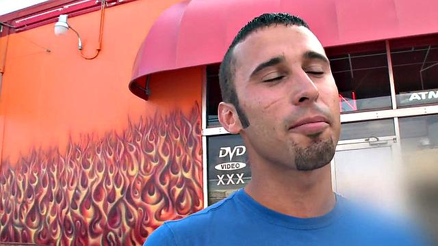 Fooled str8 gloryhole sucked and by gay dude