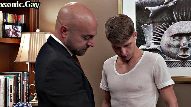 Powerful mason bareback fucks twink skinny ass in office