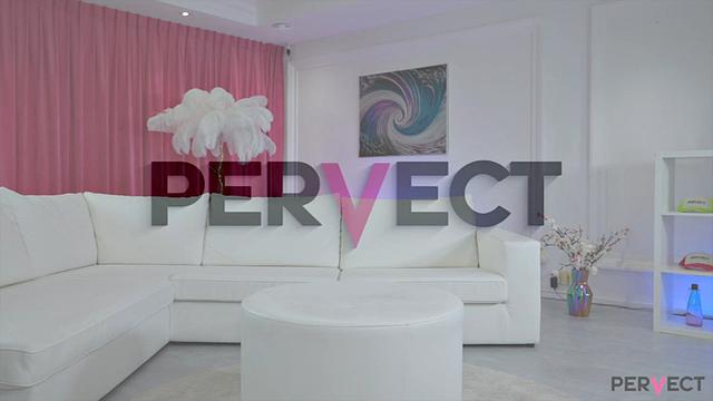 Джада Спаркс заводит в откровенном наряде, не отвести глаз от ее форм!