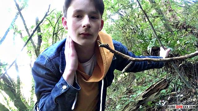 Brave Guy In the Forest - Andy's Adventure