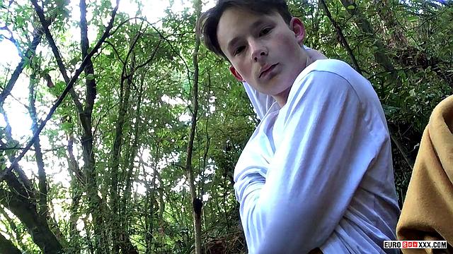 Brave Guy In the Forest - Andy's Adventure