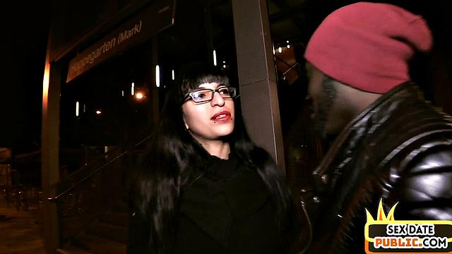 Public babe sucks and rides black cock in car outdoor