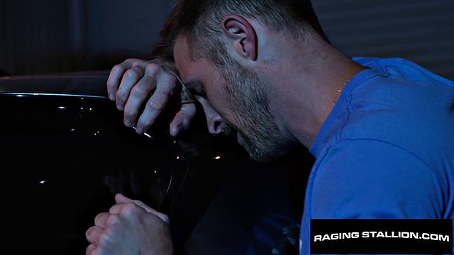 [Uner Driver Drives Passenger] - Derek Kage, Greg Dixxon - RagingStallion