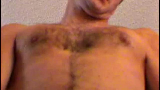 Дэвид раздевается и его жёстко трахают другой