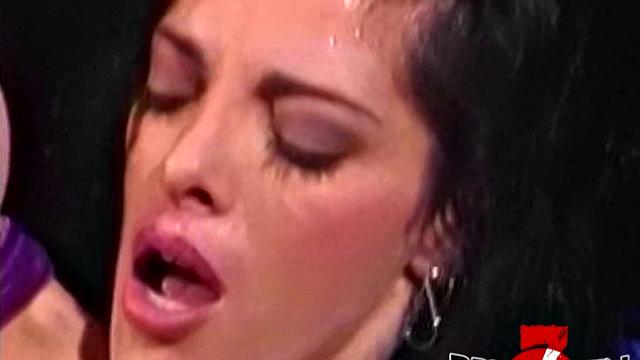 Busty babe solo toying both her sweet tight holes