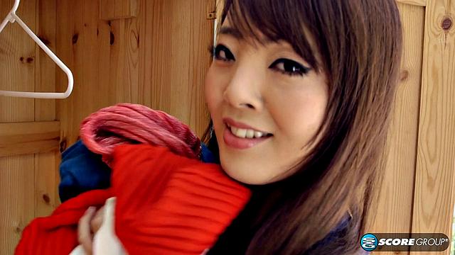 Hitomi's big-tit Show