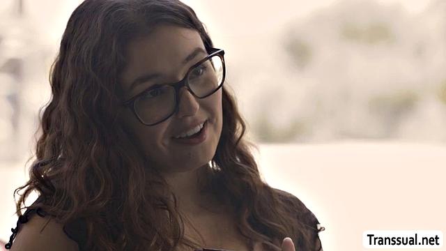 Giving my new neighbor a warm blowjob