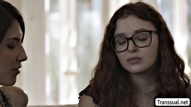 Giving my new neighbor a warm blowjob