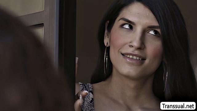 Giving my new neighbor a warm blowjob