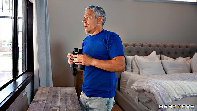 ловкий сосед подглядел за растяжкой и растянул её по полной