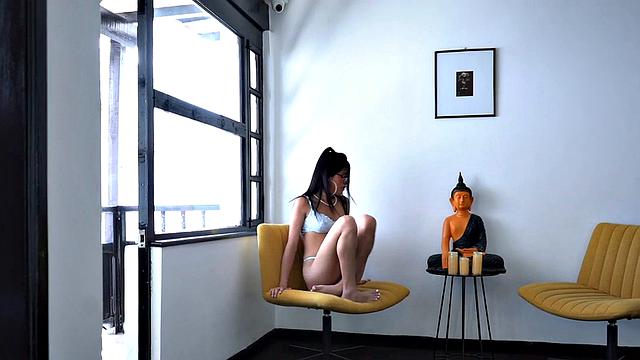 Lia Mia Perfect Solo Fingered