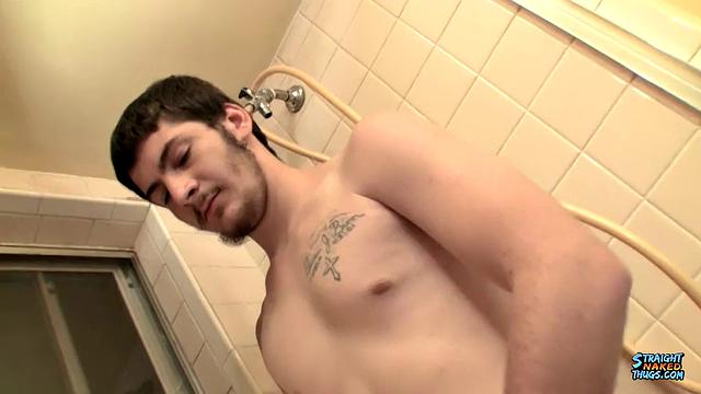 Daniel Delong Pissing & Cumming Action