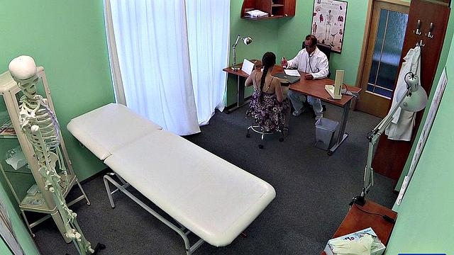 Doctor scares patient with Halloween nurse