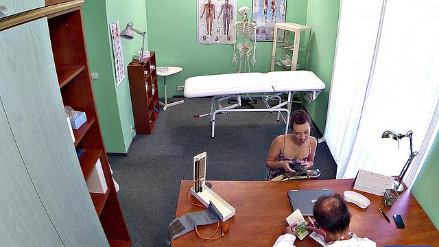 Doctor scares patient with Halloween nurse