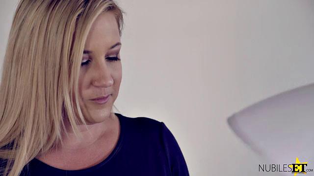 Handmaidens The Woman - S2:E5