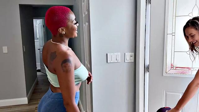 Cougar ebony MILF and stepsis got smashed in threesome