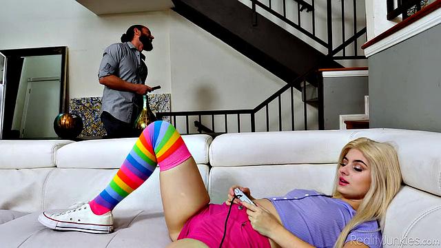 Big Dicks Tiny Chicks 6 Scene One