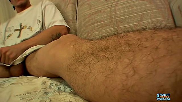 Огромный член Шанка высасывают - Шанк