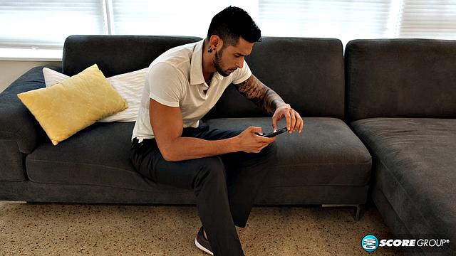 MILF Sadie gives her friend the real thing