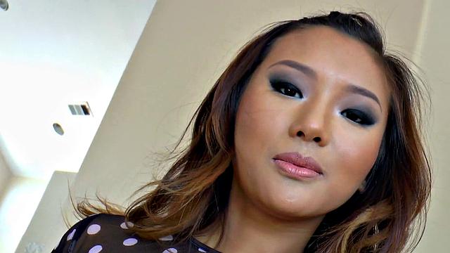 Alina Li Teen Gives Head