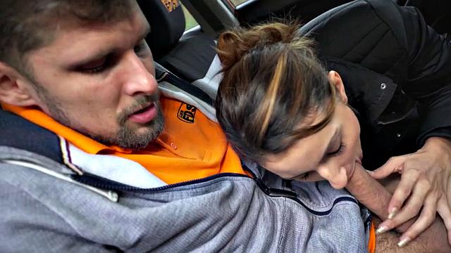 Driving slut pleases her instructor to pass the test