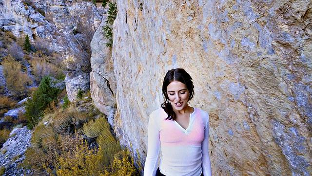 Aubree's bald pussy gets pounded in hot POV action