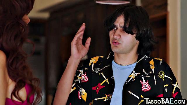 Classy cougar deepthroating studs dick