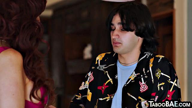 Classy cougar deepthroating studs dick