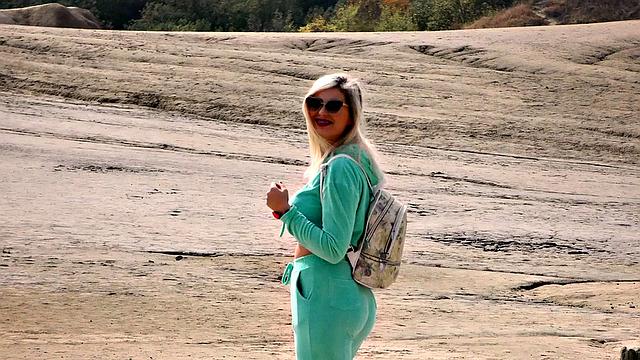 Alexsis Faye: Shake It Up, Honey