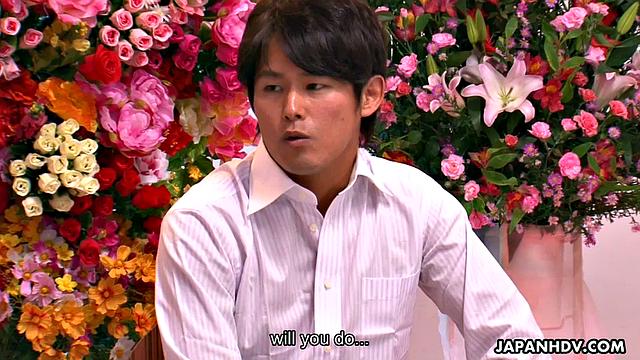 Nurse Rino Asuka gets pleased by patient