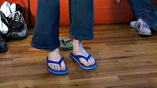 Brian's Kicks - Brian's Sneakers