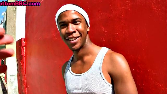 Nubian thug picked up and drilled outdoors by white top