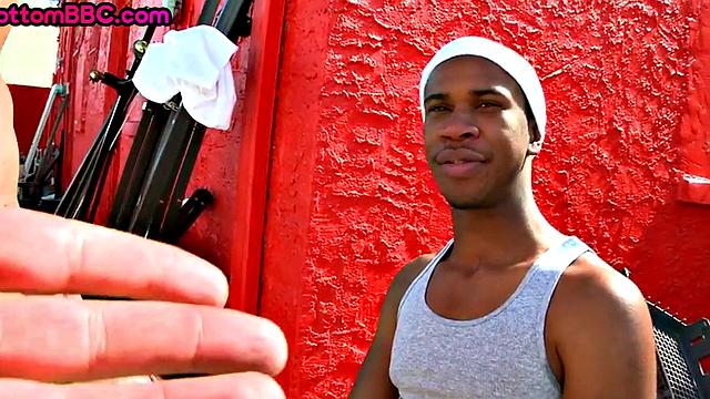 Nubian thug picked up and drilled outdoors by white top