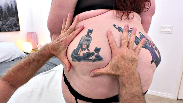 Huge Bellied Princess Gemini Receives Anal