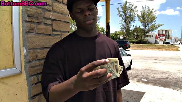 Pulled ebony enjoys cockriding outdoors