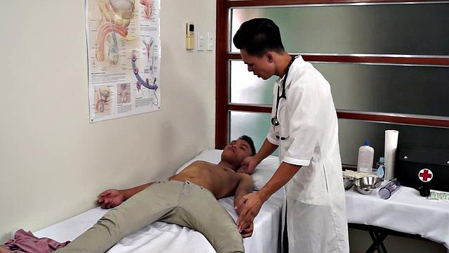 Seducing Asian doctor blows patient and fingers asshole
