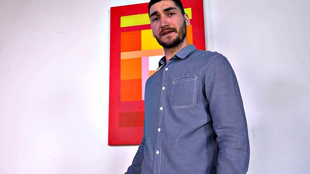 HUNT4K. Beauty with great body nailed in front of her hubby