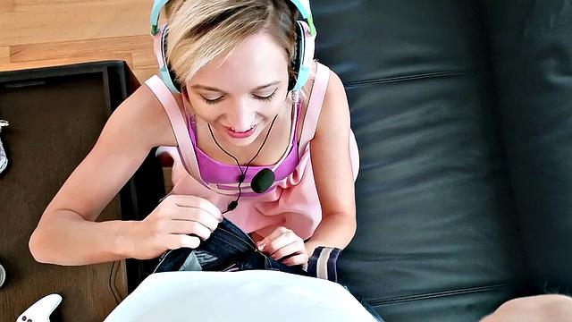 Gamer Babe Plays With Gamer