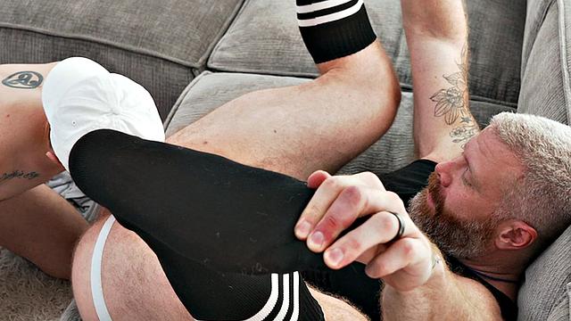 Perverted gay fucks perverted stud in anal hole