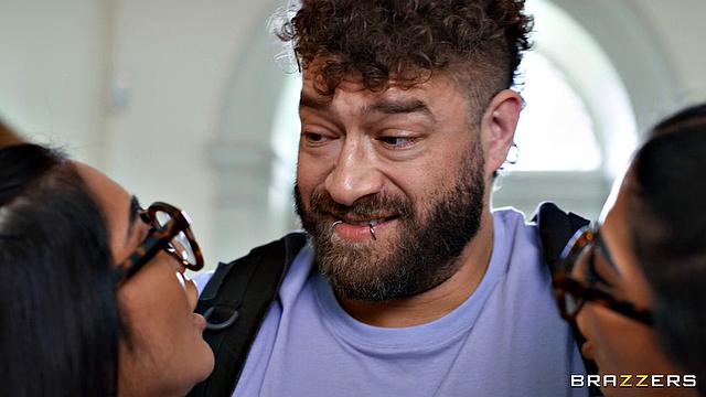 Lookalike Besties Swap, Suck & Swap