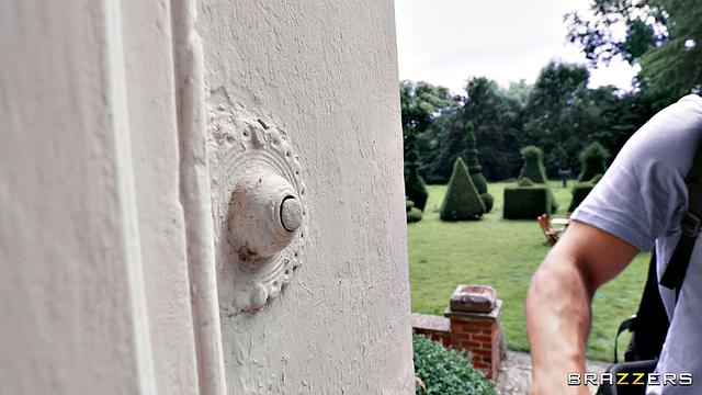 Lookalike Besties Swap, Suck & Swap