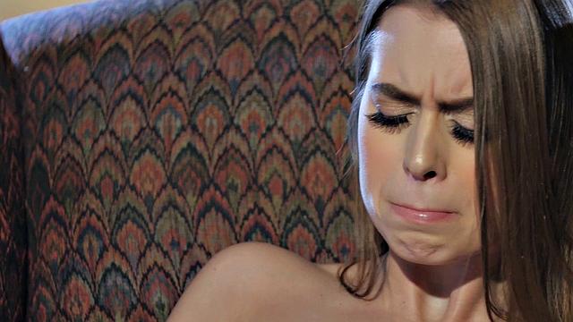 Natural Brunette Jill Kassidy Teases Her Pussy in a Solo Show