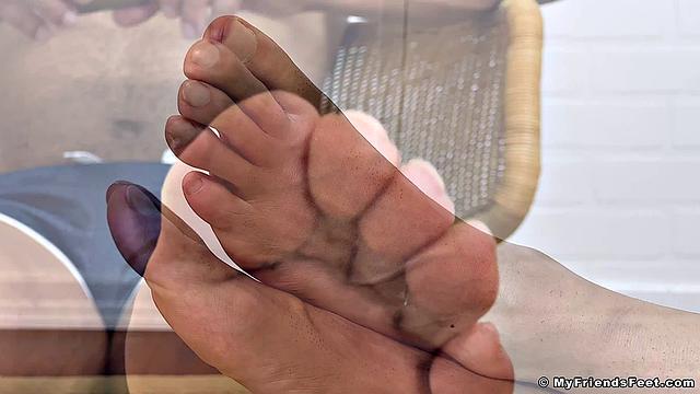 Spy On Kobe's Size 12s - Kobe